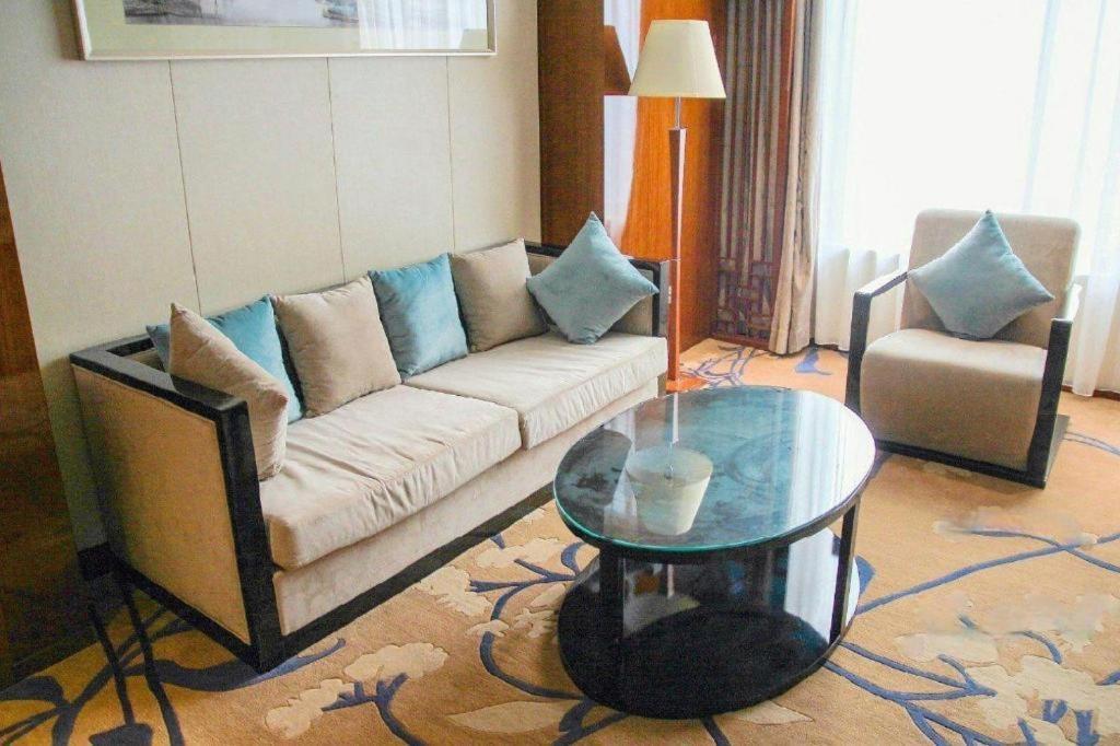 Yang Peng Jin Jiang Hotel Yangzhou Exterior foto