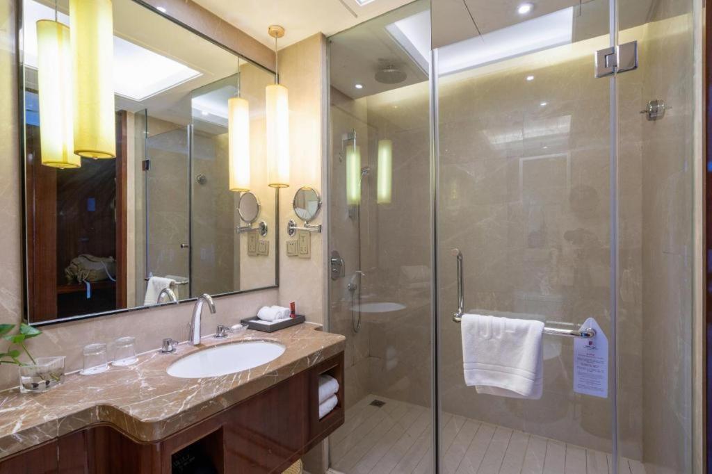 Yang Peng Jin Jiang Hotel Yangzhou Exterior foto